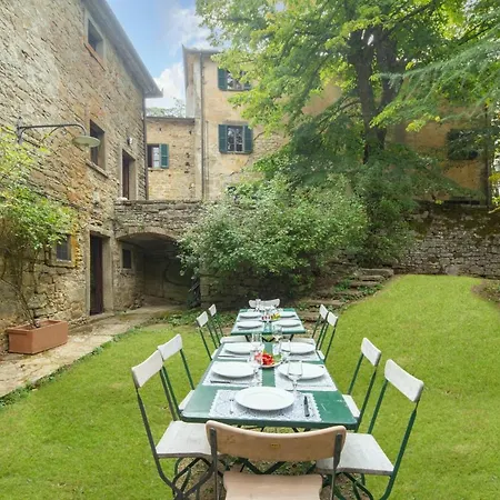 Casale Il Ginepro By Vacavilla Villa